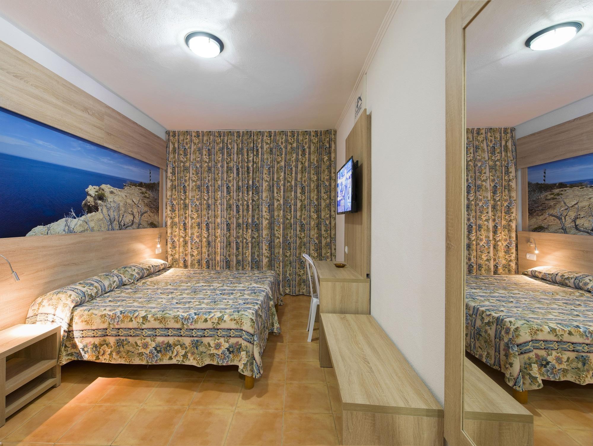Hostal Anibal - Ab Group Sant Antoni de Portmany Exterior foto