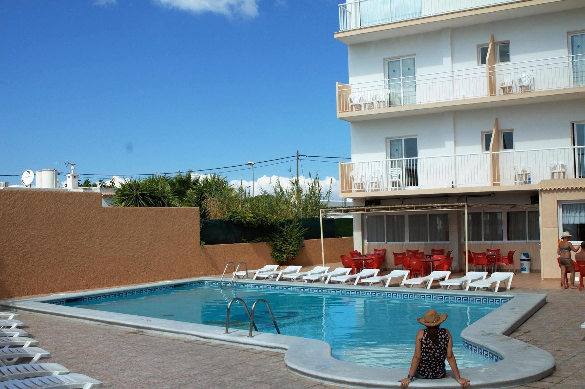 Hostal Anibal - Ab Group Sant Antoni de Portmany Exterior foto
