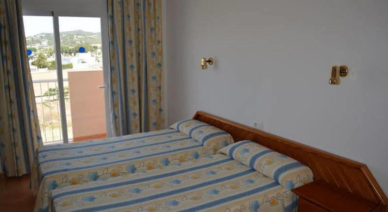 Hostal Anibal - Ab Group Sant Antoni de Portmany Exterior foto