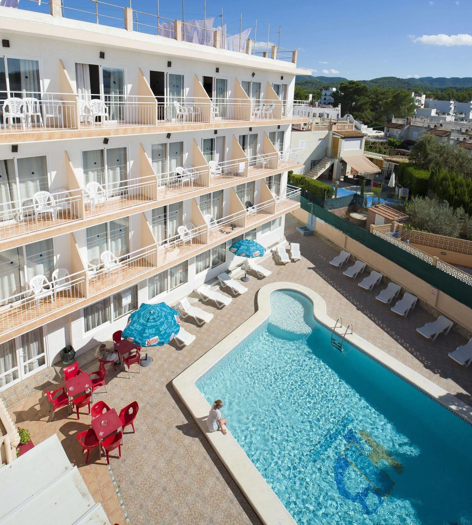 Hostal Anibal - Ab Group Sant Antoni de Portmany Exterior foto